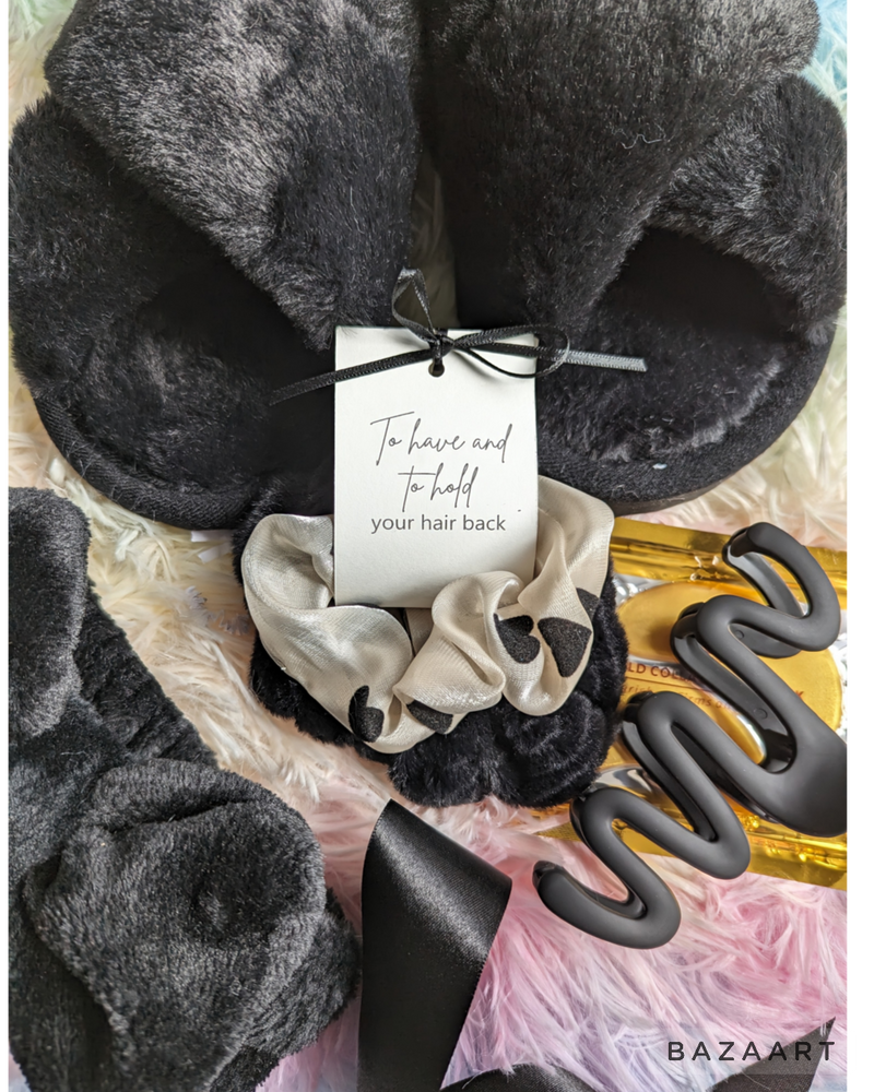 Proposal Ready-Filled Box - The Black (Slippers)